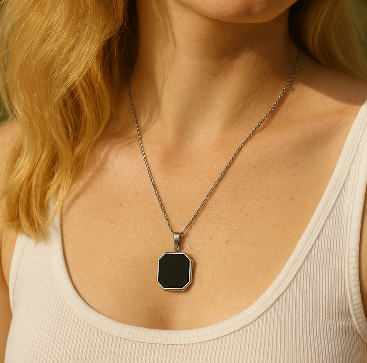 Temperature-activated Necklace